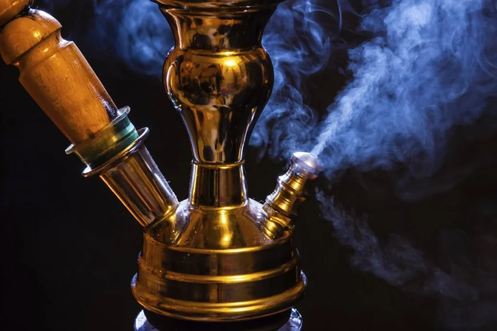 O uso do narguilé equivale ao fumo de até 25 cigarros