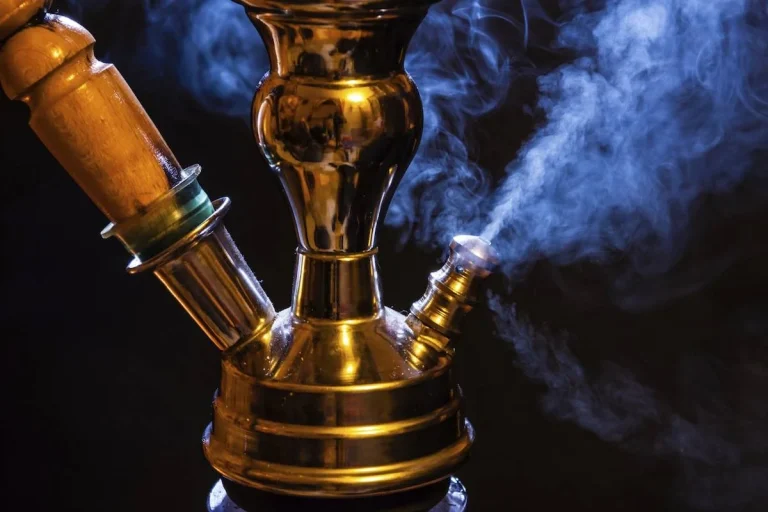 O uso do narguilé equivale ao fumo de até 25 cigarros